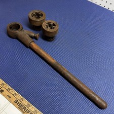 THE TOLEDO PIPE THREAD MACHINE CO INCLUDES 2 DIES 1/2