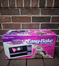 NEW IN BOX Easy Bake Oven & Snack Center Original Box Vintage Hasbro 1997 picture