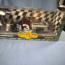 ERTL American Muscle 1:18 Chevrolet Goodwrench #3 Diecast Truck Open Hood picture