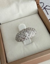 Beautiful Natural diamond ring on pure Platinum 1000 picture