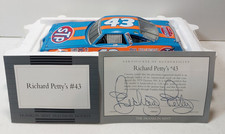 Franklin Mint Richard Petty #43 STP 1977 Oldsmobile 1:24 picture