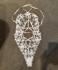 Victoria’s Secret Crème Lace String One Piece Lingerie Size Medium NWT picture