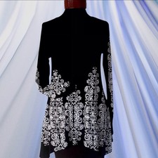 LIBERTY WEAR Women’s (M) Black Tunic Top w/White Embossing L/SL BRAND NEW 15.99 picture