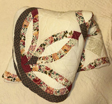 Vintage Double Wedding Ring Quilt and Shams Floral Patchwork Cream & Red picture