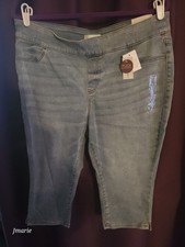 NWT Lane Bryant Flex Magic Mid Rise Pedal picture