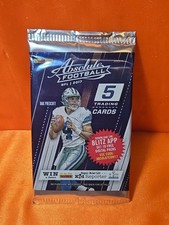 2017 Absolute Football 5-Card Pack Mahomes Rookie Year picture