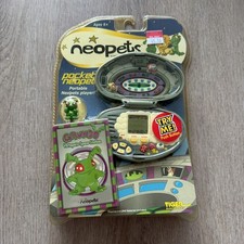 Neopets Tiger Electronics Pocket Grundo Game NEW HTF Sealed NOS RARE Green picture