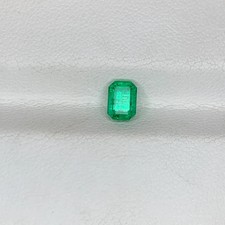 Natural Emerald 0.50 Carat vivid Octagon Cut 6x4 MM Loose Gemstone For Jewelry picture
