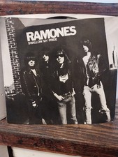 Ramones – Swallow My Pride 7