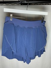 Fast and Free High-Rise Classic-Fit Split Short 3