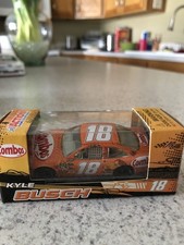 Kyle Busch #18 Combos Nationwide Series 2010 Toyota Camry 1:64 Action picture