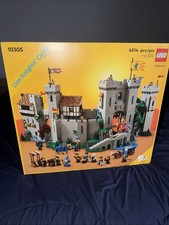 LEGO Icons: Lion Knights' Castle (10305) picture