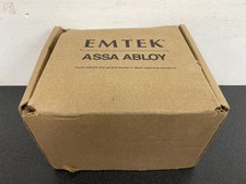 EMTEK 5112HLORHUS10B Modern Rectangular Passage Set - Helios Lever picture