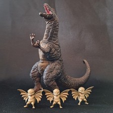 Bandai Godzillasaurus And Dorats 6