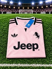 Juventus Pink Jersey Size Medium Men's picture