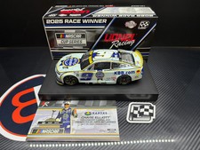 2025 Chase Elliott 1:24 Kelley Blue Book Kansas Race Version Win Diecast picture