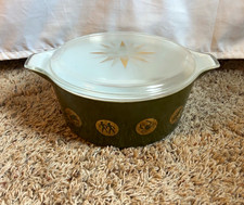 Vintage PYREX Zodiac 2.5 QT Casserole Dish W/ Lid Made in USA  picture