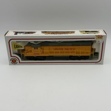 Vintage Bachmann HO ✅ Union Pacific #3258 GP50 Diesel 61200 ✅ NEW OB Tested picture