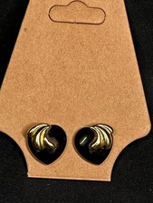 VINTAGE 1/20th 12K GOLD FILLED ONYX HEART STUD EARRINGS  picture