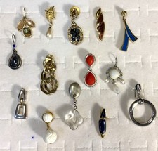 14 SIGNED VINTAGE “DANGLE” EARRINGS CORO C.STEIN AVON NAPIER MONET Lot# 134 picture