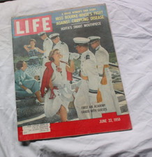 LIFE Magazine June 22,  1959  - First Air Academy Grads with Guests picture