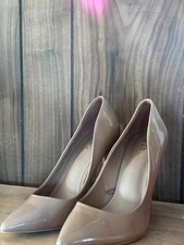 Aldo Beige Patent Leather Heels Shoes Mint Size 9W picture