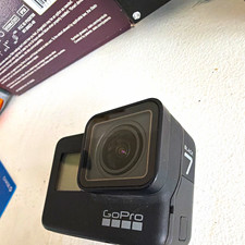 GoPro HERO7 Black Action Camera 12MP Waterproof Touchscreen 2in USB picture