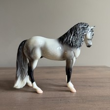 Breyer Traditional 2013 LE Limited Edition Icicle #1702 Bouncer Mold picture