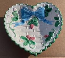 Vintage Haldon Group Ceramic Basketweave Blue Ribbon Heart bow Dish Plate 1986 picture