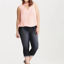 Torrid Blush Pink Choker Neck V-Neck Sleeveless Georgette Blouse Size 2 NEW picture