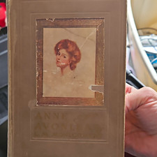 L. M. Montgomery Anne of Avonlea Anne of Green Gables Illustrated Cloth Book picture