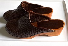 Sundance Gilda Woven Leather Slip-On Comfort Clogs Brown Womens 8 M picture