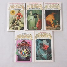 The Chronicles of Prydain Complete 5 Book Set Lloyd Alexander Paperback Fantasy picture