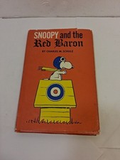 Vintage Snoopy and the Red Baron 1966 Hardcover Book Charles M Schulz Peanuts picture