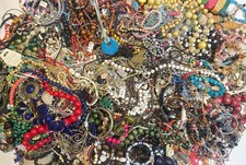 20 Lb Jewelry Lot Estate Vintage To Now Craft, Repair Some Wearable picture