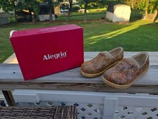Alegria Keli Professional Clogs Shoes Ric Rack Rainbow Tan Womans EU 37 US 7-7.5 picture