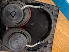 Definitive Technology Symphony 1 Headphones with replacement pads picture