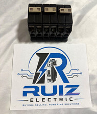 Eaton CH250 50A 2-Pole 120/240VAC Plug-In Circuit Breaker Common Trip lot of 3 picture