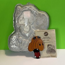 Wilton 1980’s ALF CAKE PAN - Vintage Television Sitcom Alien Baking Pan picture