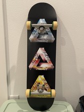 PALACE TRI FERG SKATEBOARD picture