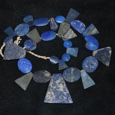 Big Ancient Central Asian Lapis Lazuli Stone Bead Necklace in good Condition picture