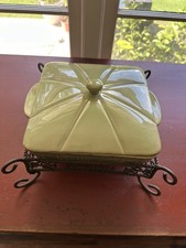Vintage Southern Living at Home Willow House ￼casserole Dish With Iron picture
