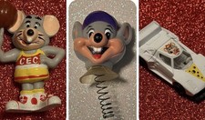 VINTAGE CHUCK E CHEESE PVC FIGURE 1986 - CEC CAR - CHUCK E CHEESE TOY LOT *READ picture