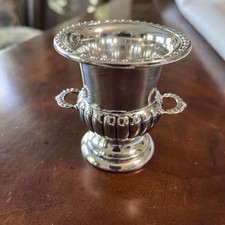 Wallace Sterling Silver Vase, 2 3/4” tall x 2 1/2” wide, 62.2 Grams picture