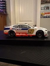 Chase Elliott 2024 Lionel Racing #9 UniFirst Darlington Throwback Camaro 1/24 picture