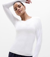 Athleta Sunchaser Top Women’s Long Sleeve Shirt White Sz Small NWOT picture