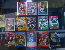 13 Card NFL Lot Joe Montana Brett Favre Barry Sanders Steve Young Vintage picture