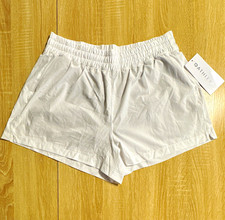 Athleta Hit Your Stride Run Short Women’s White Running Shorts Quick Dry Medium picture