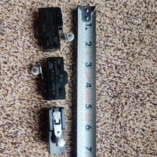 3 pack Omron Z-15GW22-B7-K Limit Switch – Roller Lever Arm Micro Switch picture