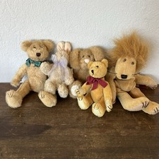 Boyds Bears Mixed Lot Of 5 Plush Lion Bunny Rabbit Bear Vintage picture